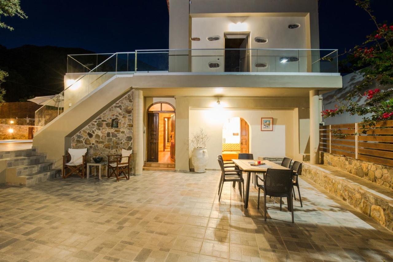 Tzouganos Villa Sfinarion Ngoại thất bức ảnh